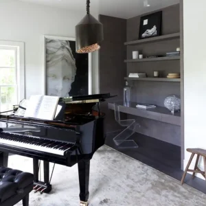 Angolo-dedicato-a-suonare-in-casa-pianoforte