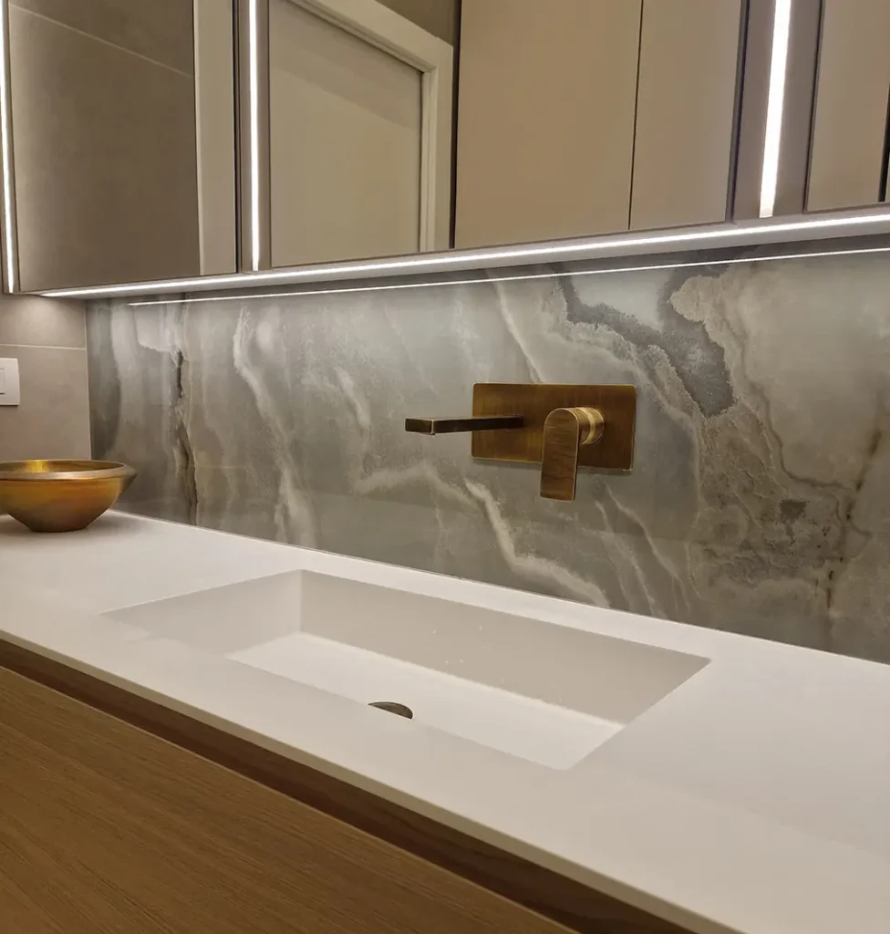 Bagno su misura corian milano