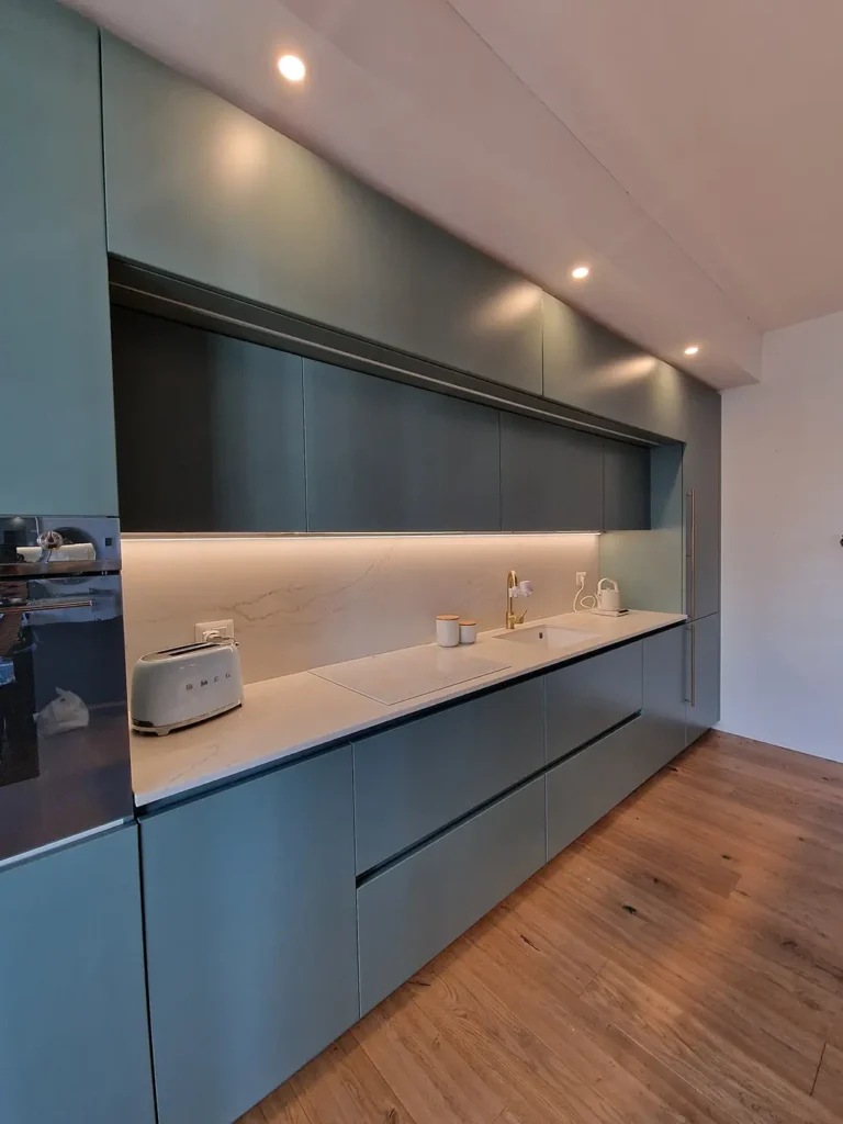 cucina moderna blu verde
