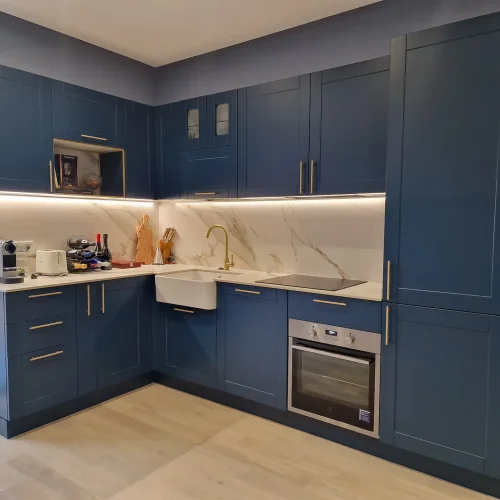 cucina-blu-dettagli-oro